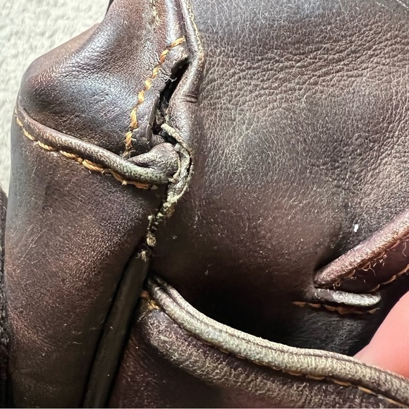 Vintage Wilsons Leather Crossbody Satchel Bag in Brown - Picture 13 of 14